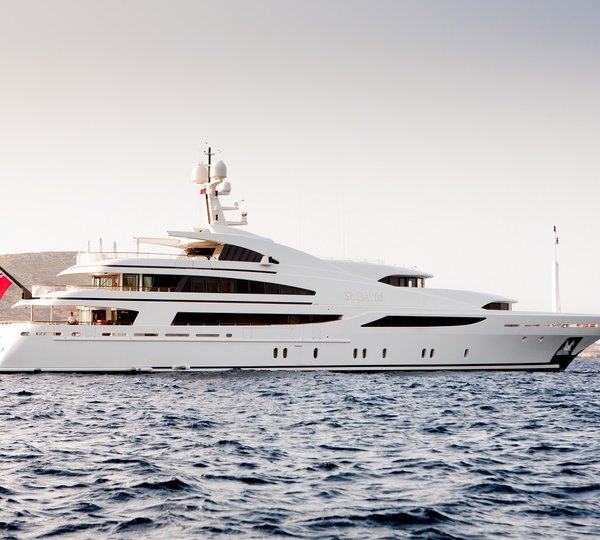 magna grecia yacht owner